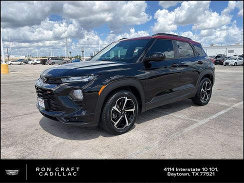 Used 2021 Chevrolet TrailBlazer RS w/ Sun and Liftgate Package image 1