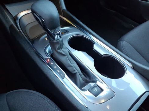Used 2024 Chevrolet Malibu LT FWD image 15