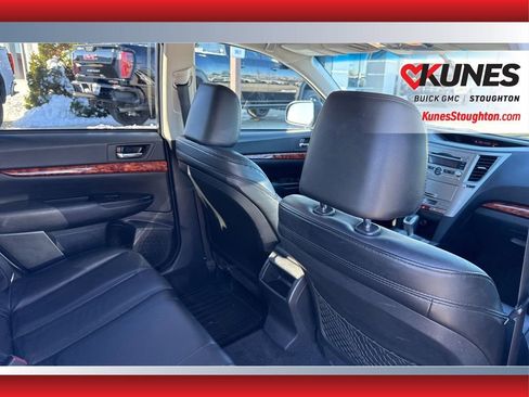 Used 2011 Subaru Outback 2.5i Limited w/ PWR Moonroof Pkg image 46