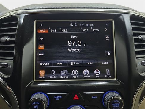 Used 2014 Jeep Grand Cherokee Limited w/ Luxury Group II image 24