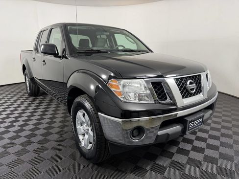 Used 2010 Nissan Frontier SE RWD image 3
