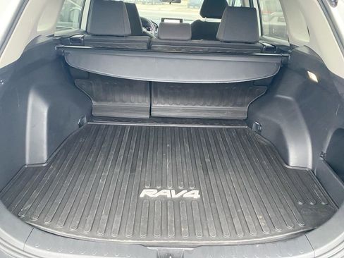 Used 2023 Toyota RAV4 LE image 28