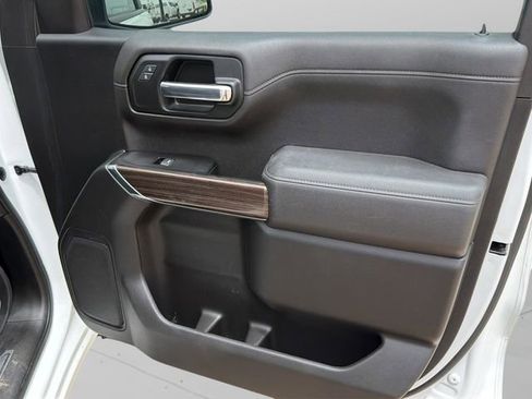 Used 2019 Chevrolet Silverado 1500 LT w/ Texas Edition AWD/4WD image 11