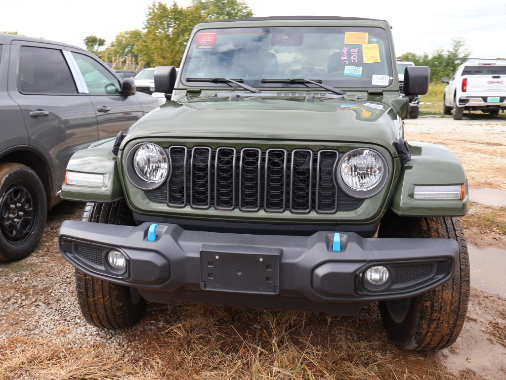 Used 2024 Jeep Wrangler Unlimited AWD/4WD image 5