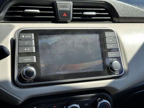 Certified 2022 Nissan Versa SV w/ Trunk Package image 28