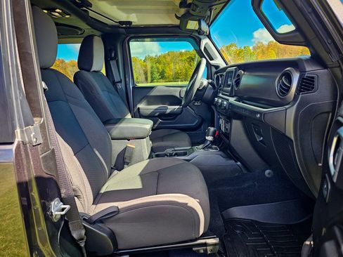 Certified 2023 Jeep Wrangler Sport S image 30