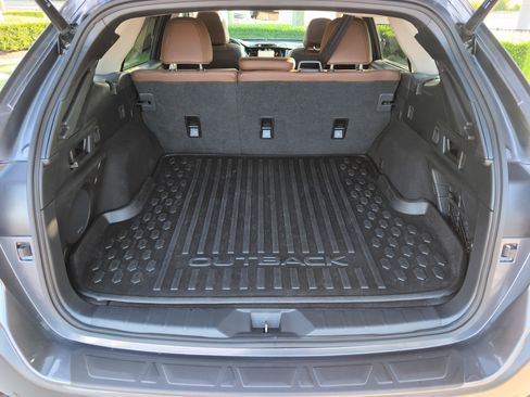 Used 2025 Subaru Outback Touring XT AWD/4WD image 32