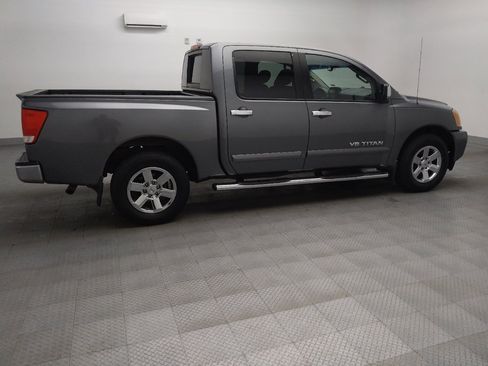 Used 2014 Nissan Titan SV RWD image 10