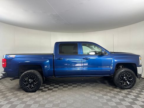 Used 2017 Chevrolet Silverado 1500 LT w/ All Star Edition AWD/4WD image 6