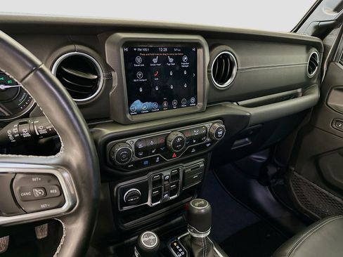 Used 2023 Jeep Wrangler Sahara w/ Cold Weather Group image 26