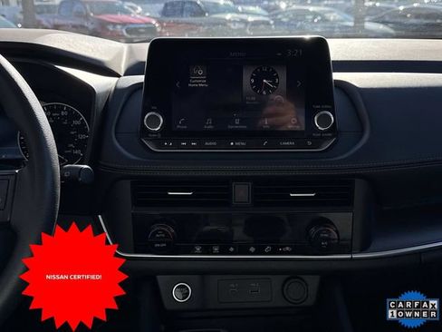 Certified 2023 Nissan Rogue SV image 17