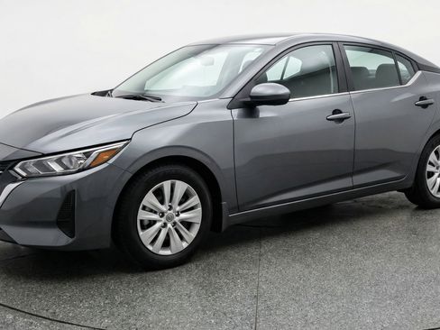 Used 2025 Nissan Sentra S FWD image 3