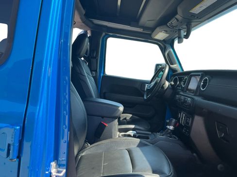 Used 2023 Jeep Wrangler Sahara w/ Cold Weather Group image 14