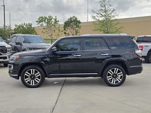 Used 2022 Toyota 4Runner Limited AWD/4WD image 3
