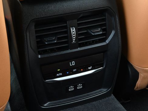 Certified 2023 BMW i4 eDrive35 RWD image 30