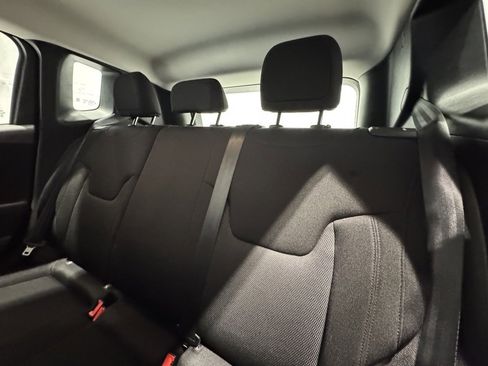 Used 2020 Jeep Renegade Sport image 25