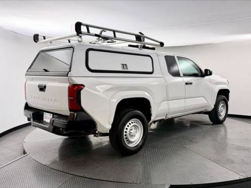 Used 2024 Toyota Tacoma SR RWD image 8