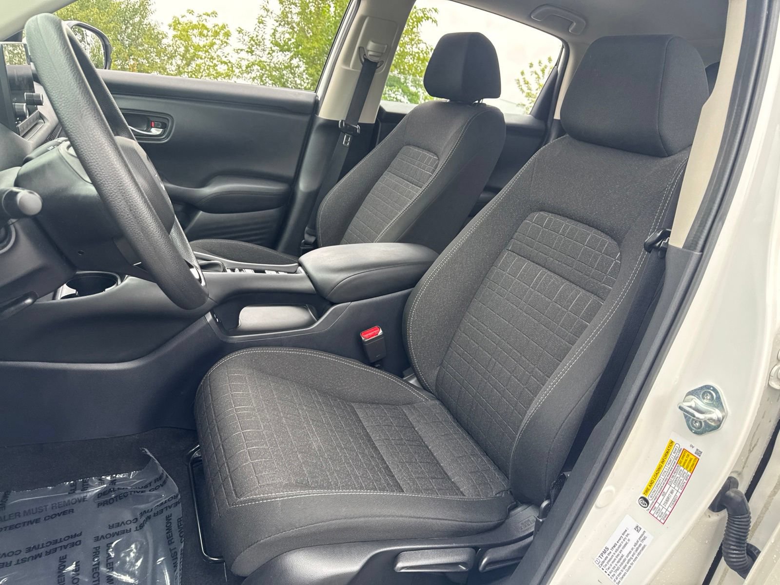 Used 2024 Honda HR-V LX image 13