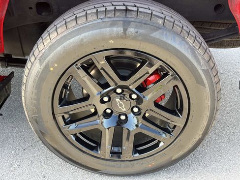 Used 2023 Chevrolet Silverado 1500 Custom image 11