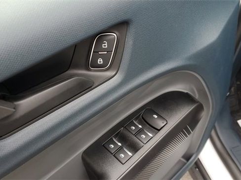 New 2025 Ford Maverick XL image 13