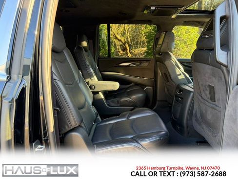 Used 2016 Cadillac Escalade ESV Platinum image 15