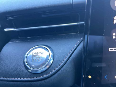 Used 2024 Lincoln Nautilus Reserve w/ Equipment Group 202A image 38