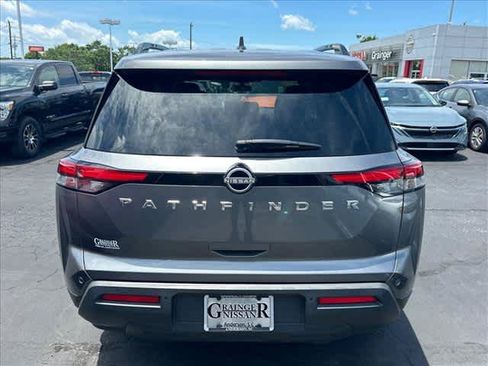 Certified 2025 Nissan Pathfinder SV FWD image 4