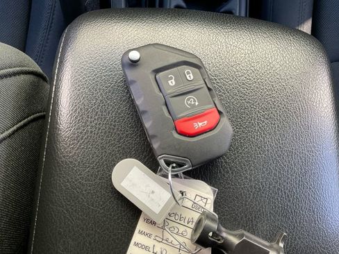 Used 2020 Jeep Wrangler Sport image 34