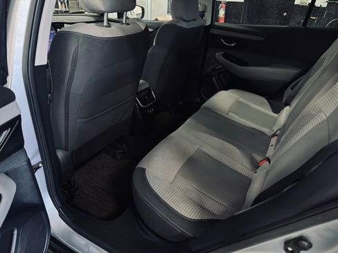 Used 2022 Subaru Outback Premium image 19