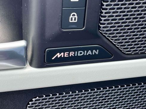 Used 2024 Land Rover Defender 110 S AWD/4WD image 31