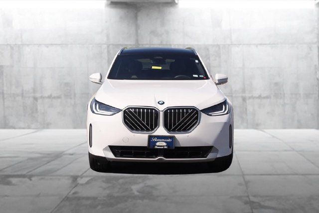 Used 2026 BMW X3 xDrive30i AWD/4WD image 4