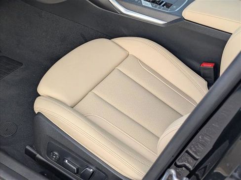 New 2026 BMW 330i xDrive Sedan w/ Convenience Package image 4