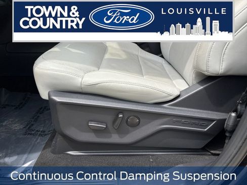 Used 2025 Ford Expedition Max Platinum w/ Driver's Package AWD/4WD image 12