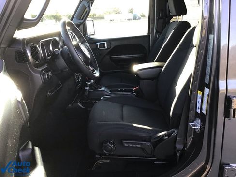 Used 2019 Jeep Wrangler Unlimited Sport S image 21