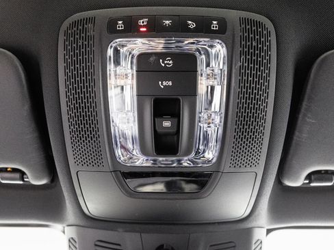 Used 2023 Mercedes-Benz EQB 300 4MATIC image 22