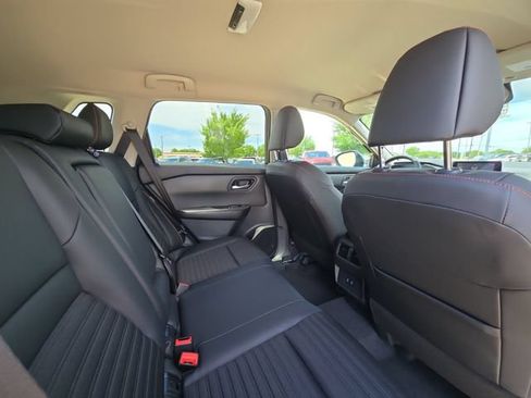 New 2026 Nissan Rogue SV AWD/4WD image 27