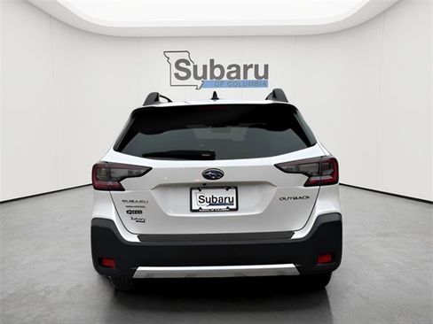 Used 2024 Subaru Outback Limited image 6