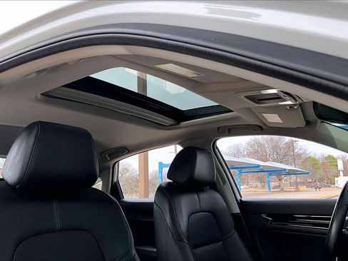 Used 2022 Honda Civic EX-L image 12