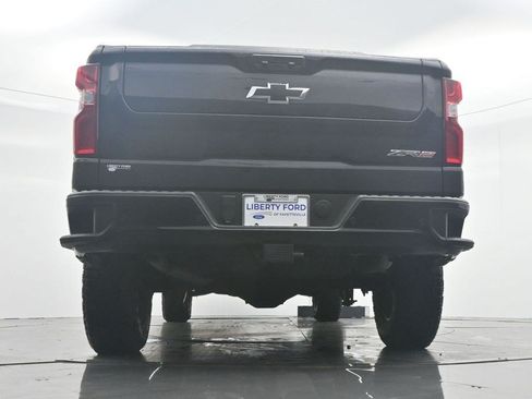 Used 2024 Chevrolet Silverado 1500 ZR2 w/ Technology Package AWD/4WD image 38