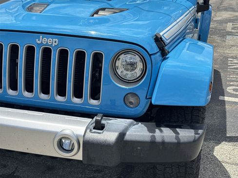 Used 2017 Jeep Wrangler Unlimited Sahara w/ Quick Order Package 24E Chief AWD/4WD image 9