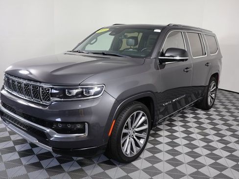 Used 2023 Jeep Grand Wagoneer Series II w/ Premium Group II image 4