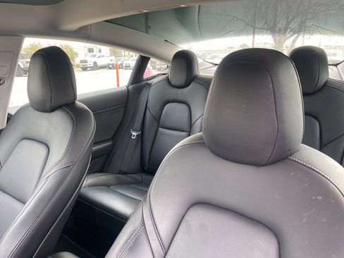 Used 2021 Tesla Model 3 Performance image 13