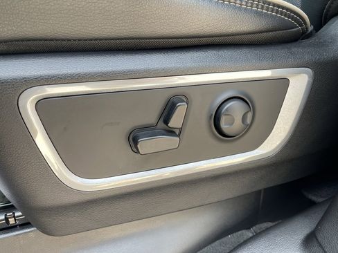 Used 2024 RAM 1500 Laramie image 25