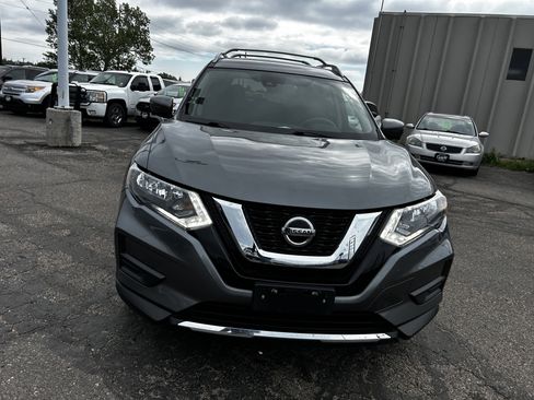 Used 2020 Nissan Rogue SV w/ Premium Package AWD/4WD image 9