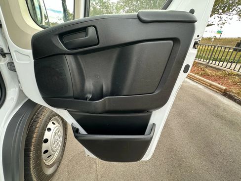 Used 2017 RAM ProMaster 1500 image 23