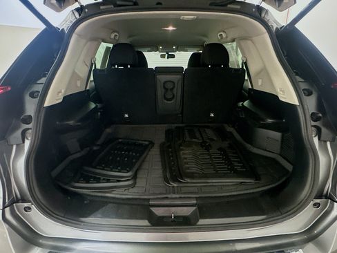 Used 2018 Nissan Rogue SV w/ Premium Package AWD/4WD image 30