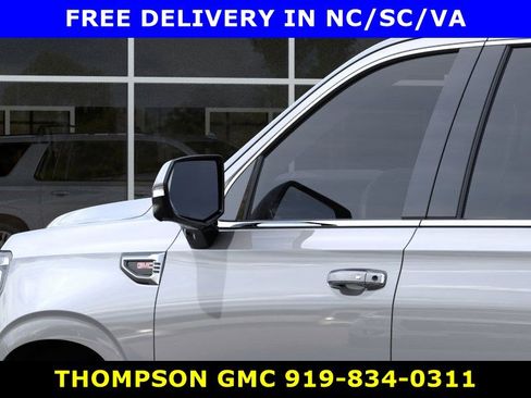 New 2026 GMC Yukon XL Denali w/ Sun & Power Step Package image 12