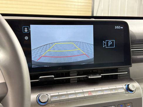Certified 2025 Hyundai Kona SEL FWD image 23