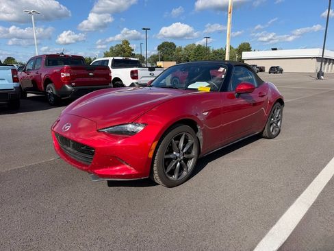 Used 2016 MAZDA MX-5 Miata Grand Touring RWD image 1