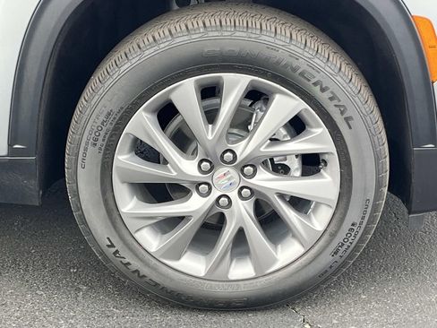 Certified 2025 Buick Enclave Preferred w/ Super Cruise Package image 9